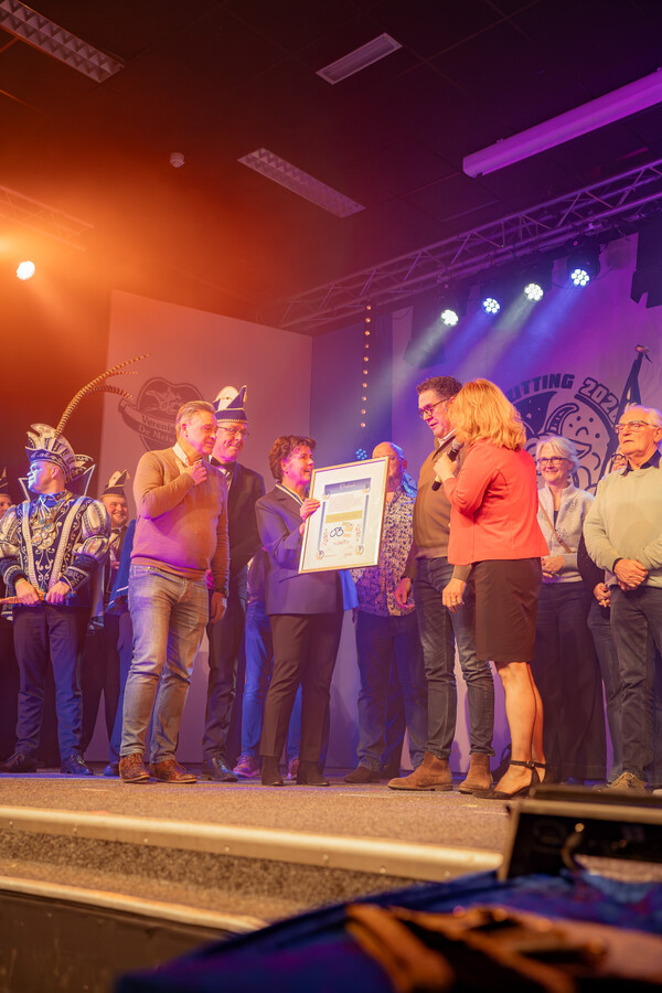 Pronkzitting 2026 "Ut is Blauw-Wit"