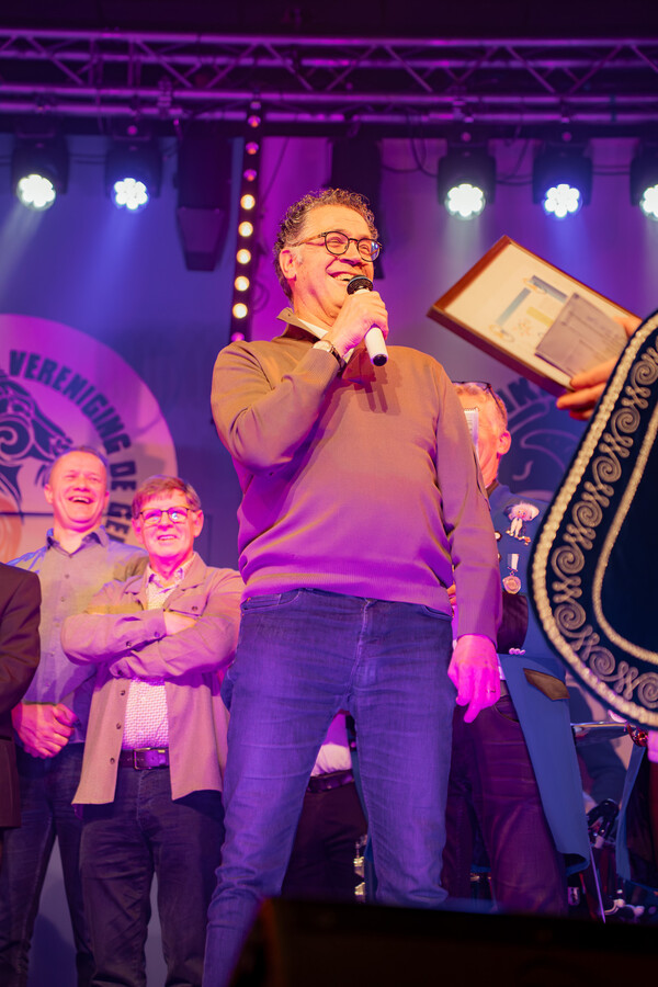 Pronkzitting 2026 "Ut is Blauw-Wit"