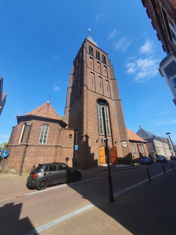 De duuve van de Petruskerk